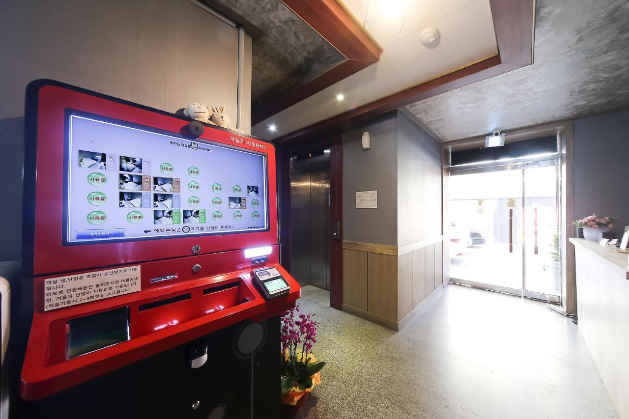 ポハン スビズテルモーテル エクステリア 写真